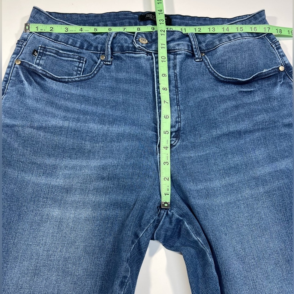 Judy Blue Ankle Jeans Womens size 18W Stretch Blue Denim High Rise Trendy Fit - Picture 7 of 10